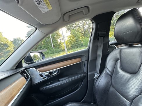 Used 2017 Volvo S90 T6 Inscription w/ Vision Package image 8