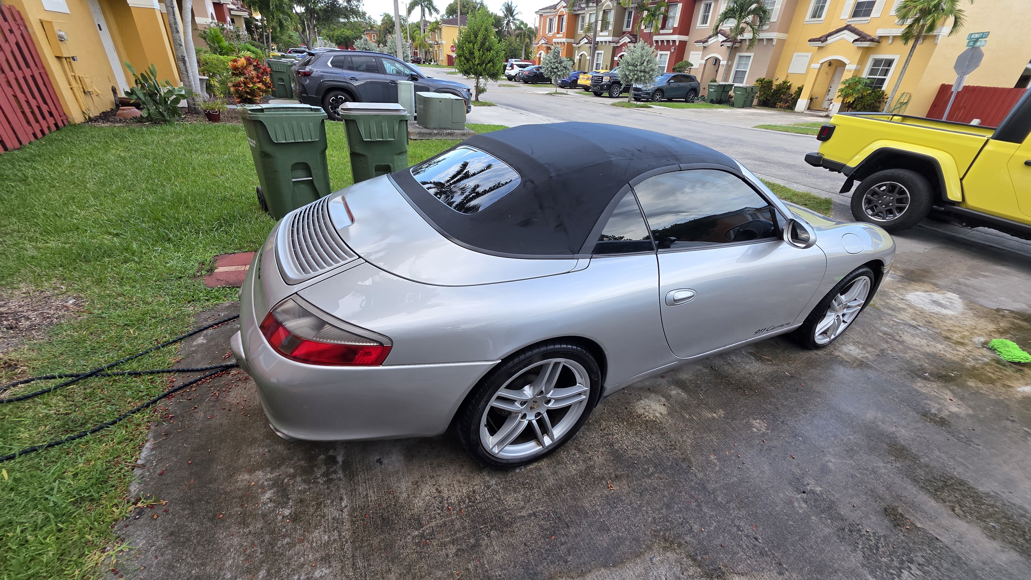 Used 2003 Porsche 911 Carrera 4 AWD/4WD image 18