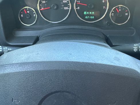 Used 2009 Jeep Liberty Sport AWD/4WD image 9