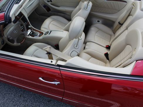 Used 2008 Mercedes-Benz CLK 350 Cabriolet image 20