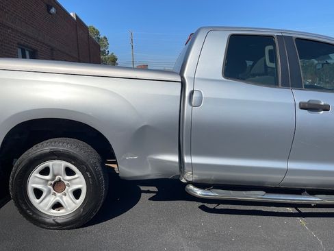 Used 2011 Toyota Tundra 2WD Double Cab image 4