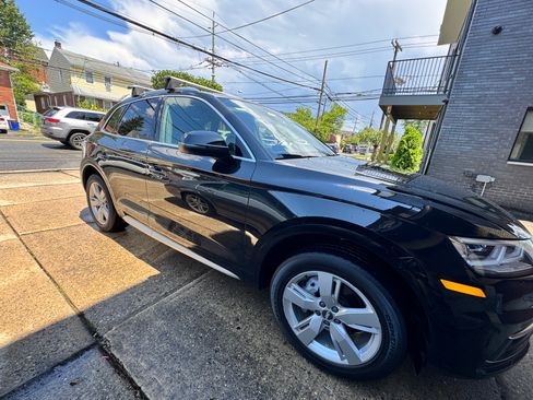 Used 2019 Audi Q5 2.0T Premium Plus w/ Premium Plus Package AWD/4WD image 12