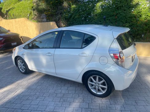 Used 2012 Toyota Prius C Four FWD image 1