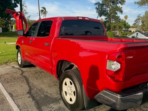 Used 2017 Toyota Tundra SR5 w/ SR5 Upgrade Package image 14