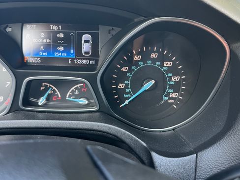 Used 2014 Ford Focus Titanium FWD image 15