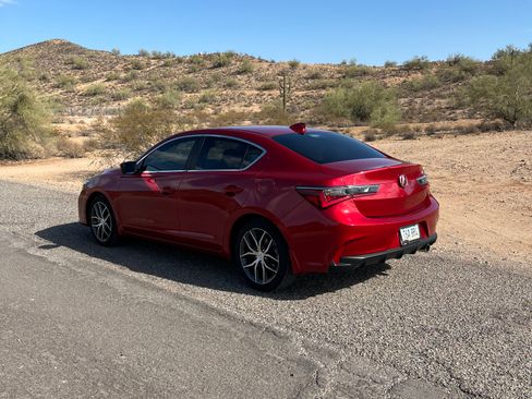 Used 2020 Acura ILX FWD image 2