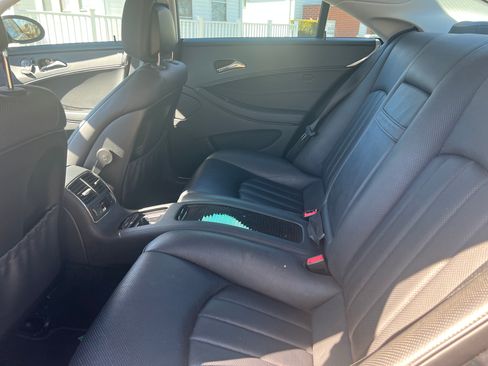 Used 2007 Mercedes-Benz CLS 550 image 6