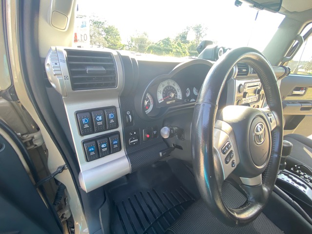 Used 2012 Toyota FJ Cruiser 4WD w/ Upgrade Pkg image 24