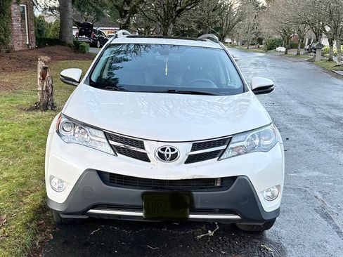 Used 2014 Toyota RAV4 Limited image 4