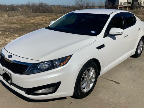 Used 2013 Kia Optima LX image 10