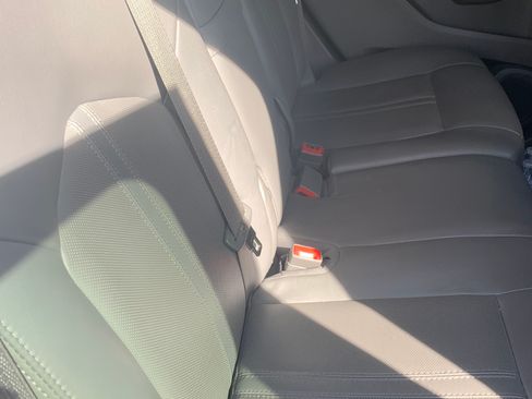 Used 2012 Cadillac SRX Luxury image 14