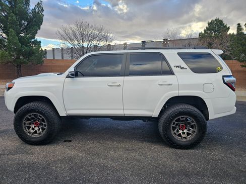 Used 2022 Toyota 4Runner TRD Off-Road Premium image 16