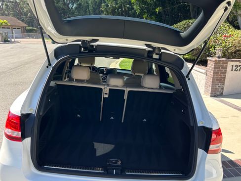 Used 2018 Mercedes-Benz GLC 300 image 6