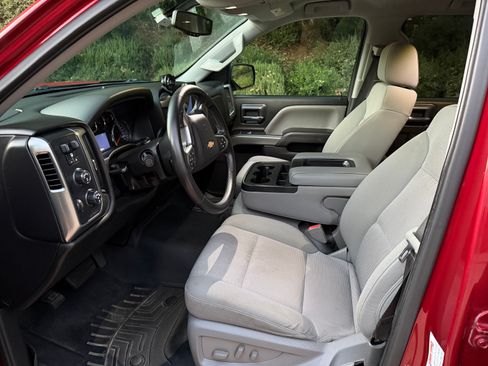 Used 2018 Chevrolet Silverado 1500 LT w/ Texas Edition image 8