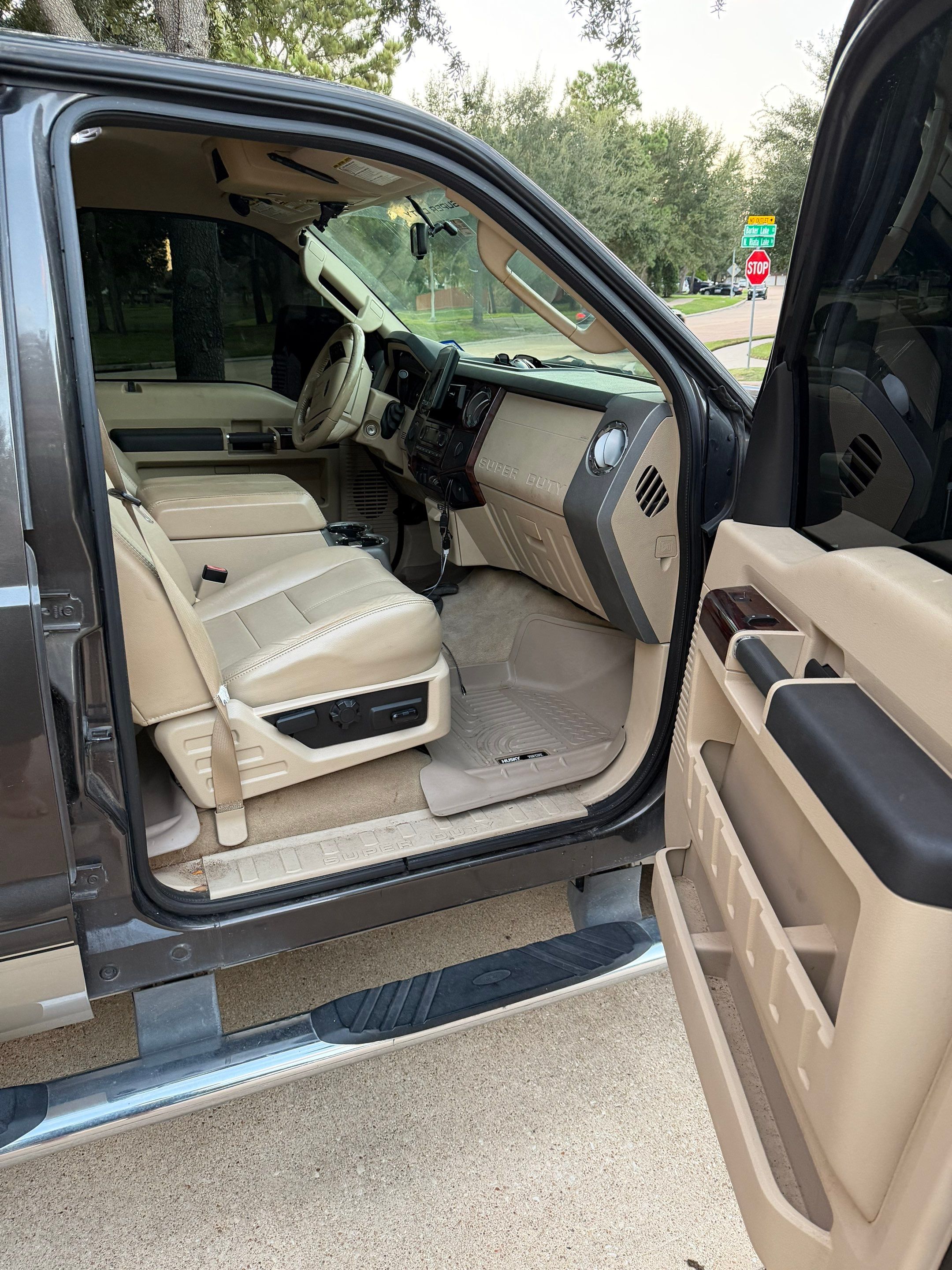Used 2008 Ford F250 FX4 AWD/4WD image 10