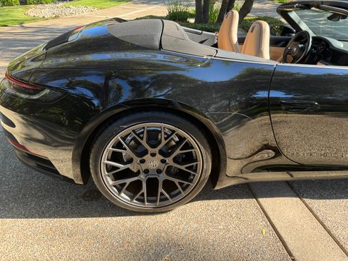 Used 2020 Porsche 911 Carrera image 5