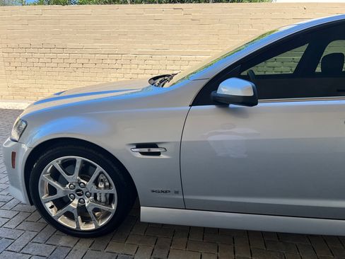 Used 2009 Pontiac G8 GXP image 11