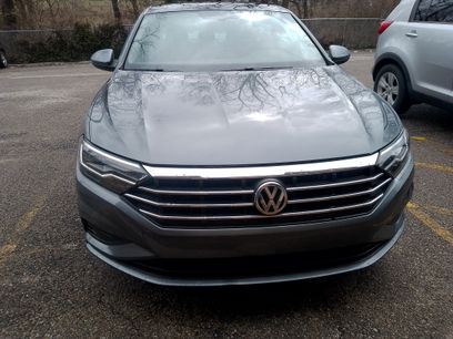 Used 2021 Volkswagen Jetta SE w/ SE Cold Weather Package