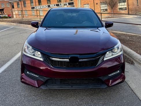 Used 2016 Honda Accord Sport image 4