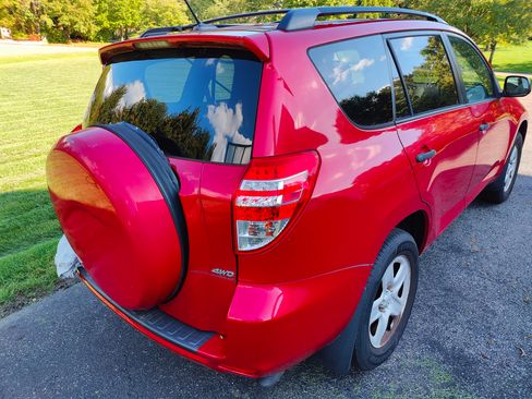 Used 2012 Toyota RAV4 4WD image 6