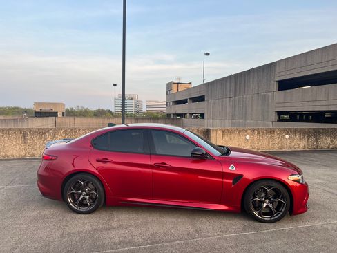 Used 2022 Alfa Romeo Giulia Quadrifoglio w/ Active Assist Plus Package image 13