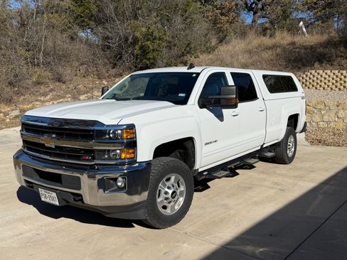 Used 2018 Chevrolet Silverado 2500 LT w/ All Star Edition image 17