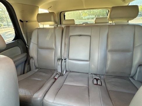 Used 2010 Chevrolet Tahoe LTZ image 25