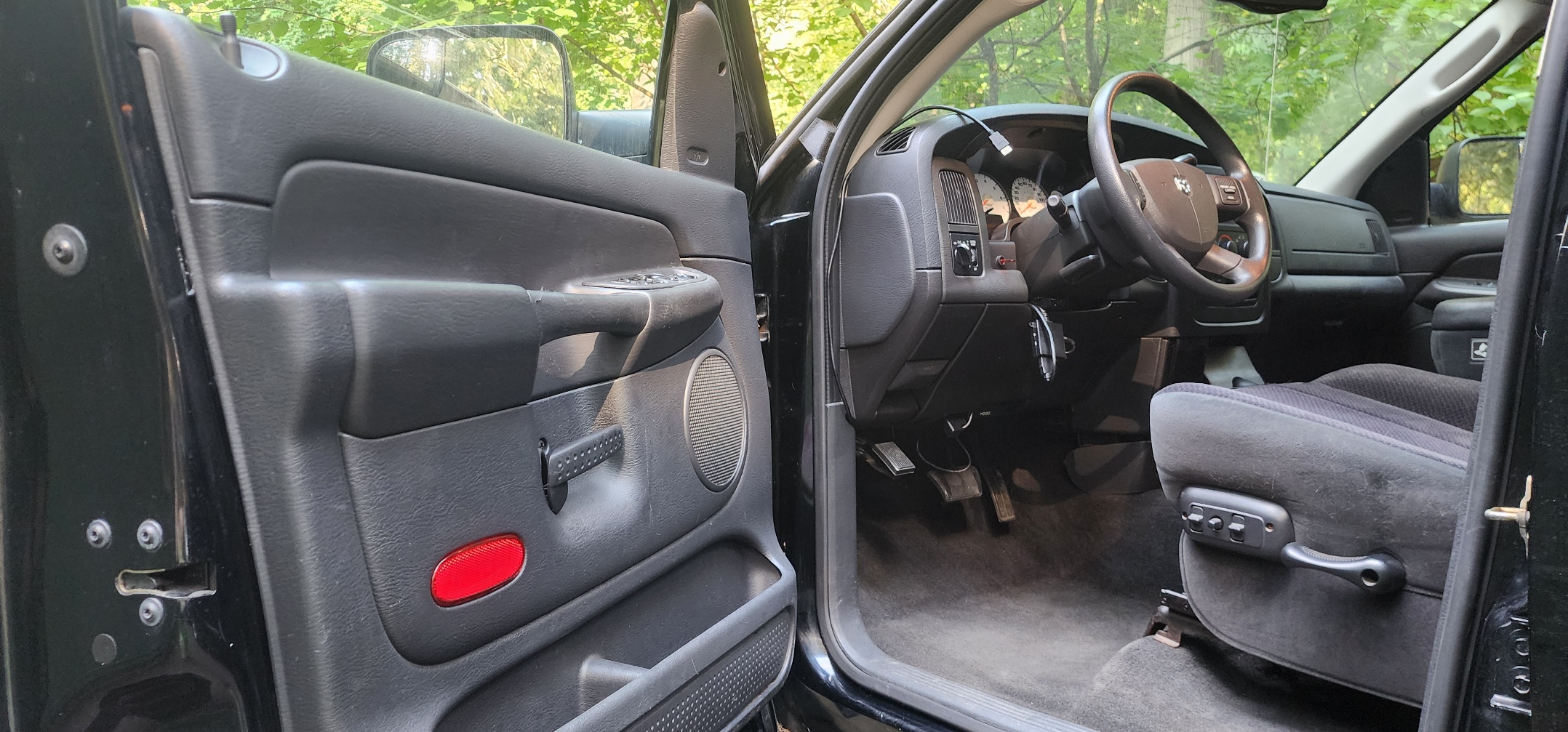 Used 2005 Dodge Ram 1500 Truck SLT AWD/4WD image 9