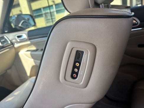 Used 2015 Jeep Grand Cherokee Overland w/ Advanced Technology Group image 12