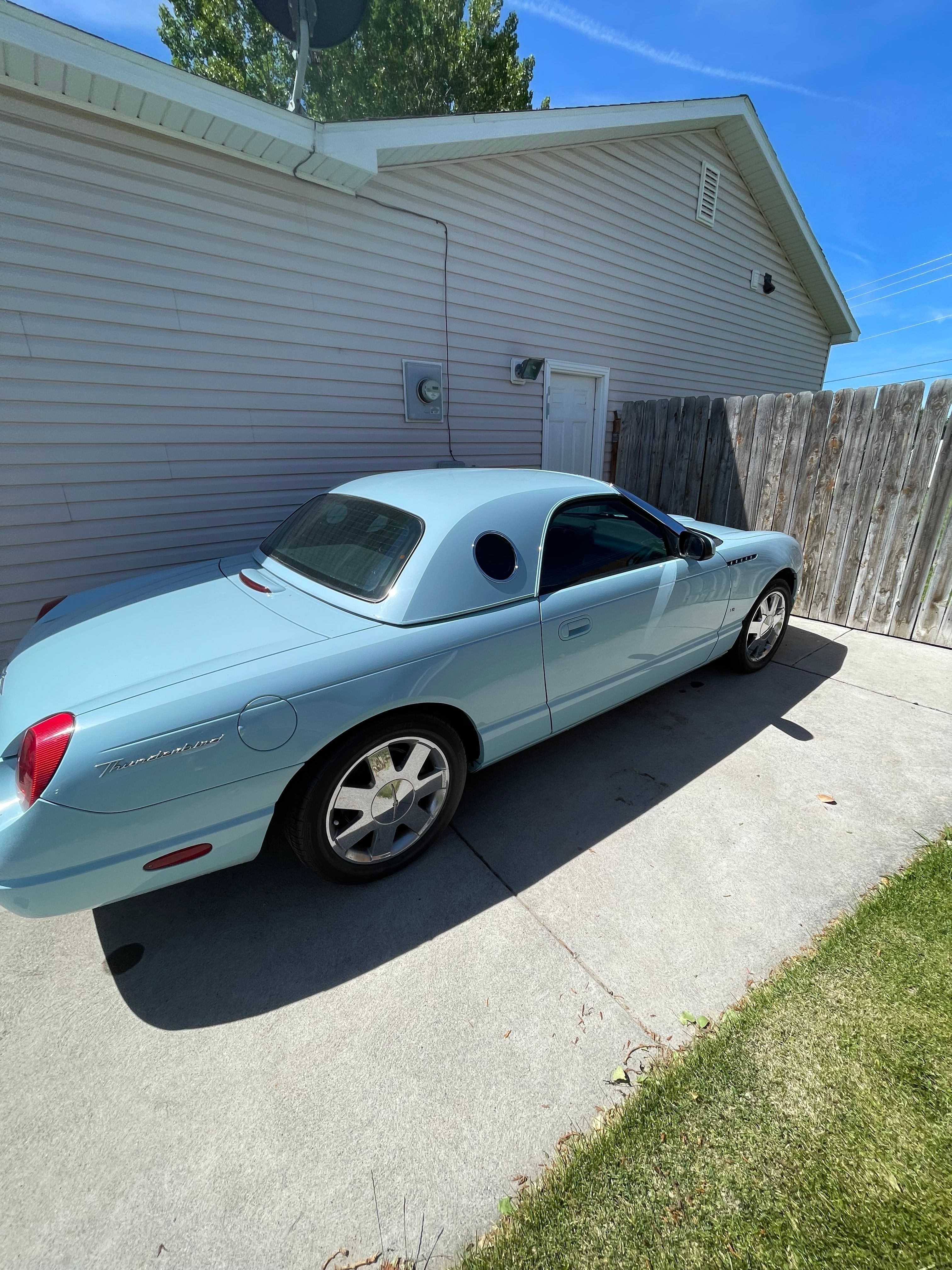 Used 2003 Ford Thunderbird RWD image 3
