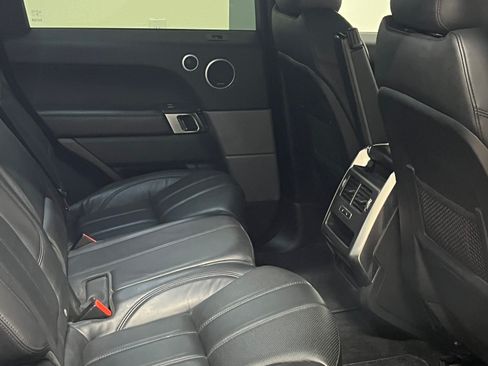 Used 2017 Land Rover Range Rover Sport SE AWD/4WD image 32