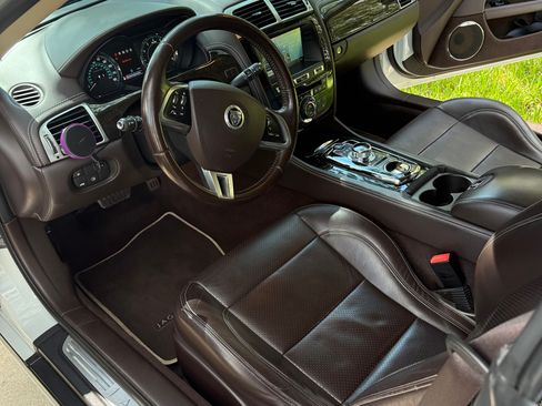 Used 2014 Jaguar XK Convertible RWD image 21