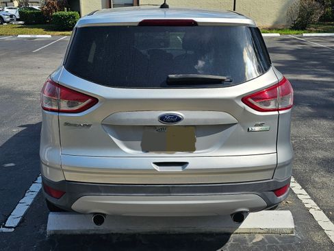 Used 2013 Ford Escape SE image 5