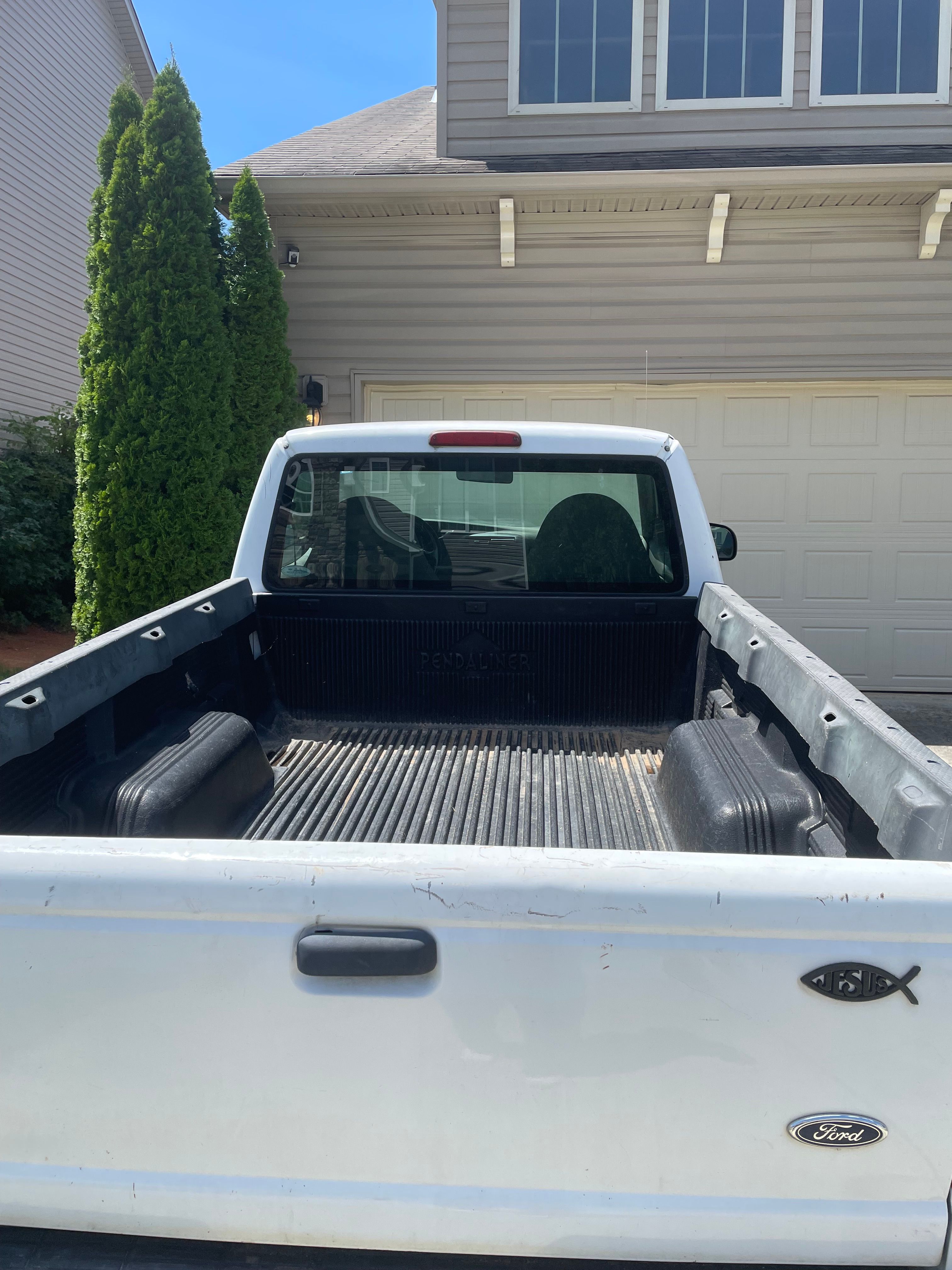 Used 2002 Ford Ranger 2WD Regular Cab image 2