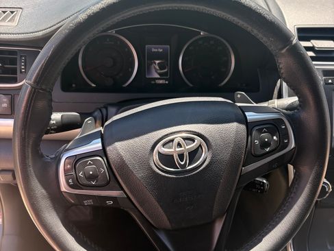 Used 2016 Toyota Camry SE FWD image 9