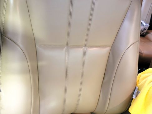 Used 2013 Jaguar XJ AWD image 4