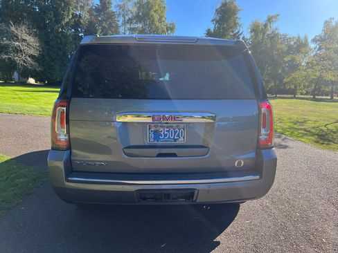 Used 2019 GMC Yukon Denali image 13