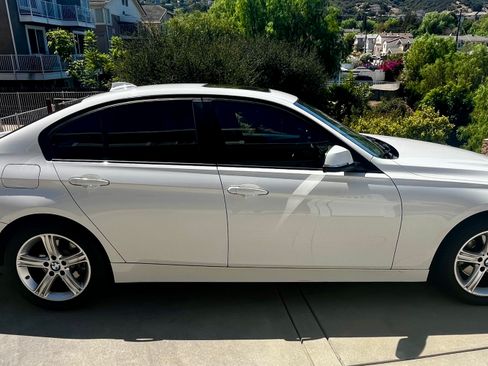 Used 2015 BMW 328i xDrive Sedan AWD/4WD image 5