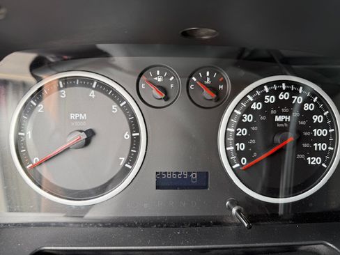 Used 2012 RAM 1500 Express image 29