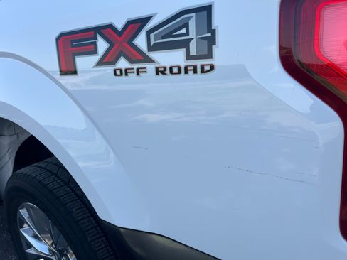 Used 2017 Ford F150 XLT w/ Equipment Group 302A Luxury image 8