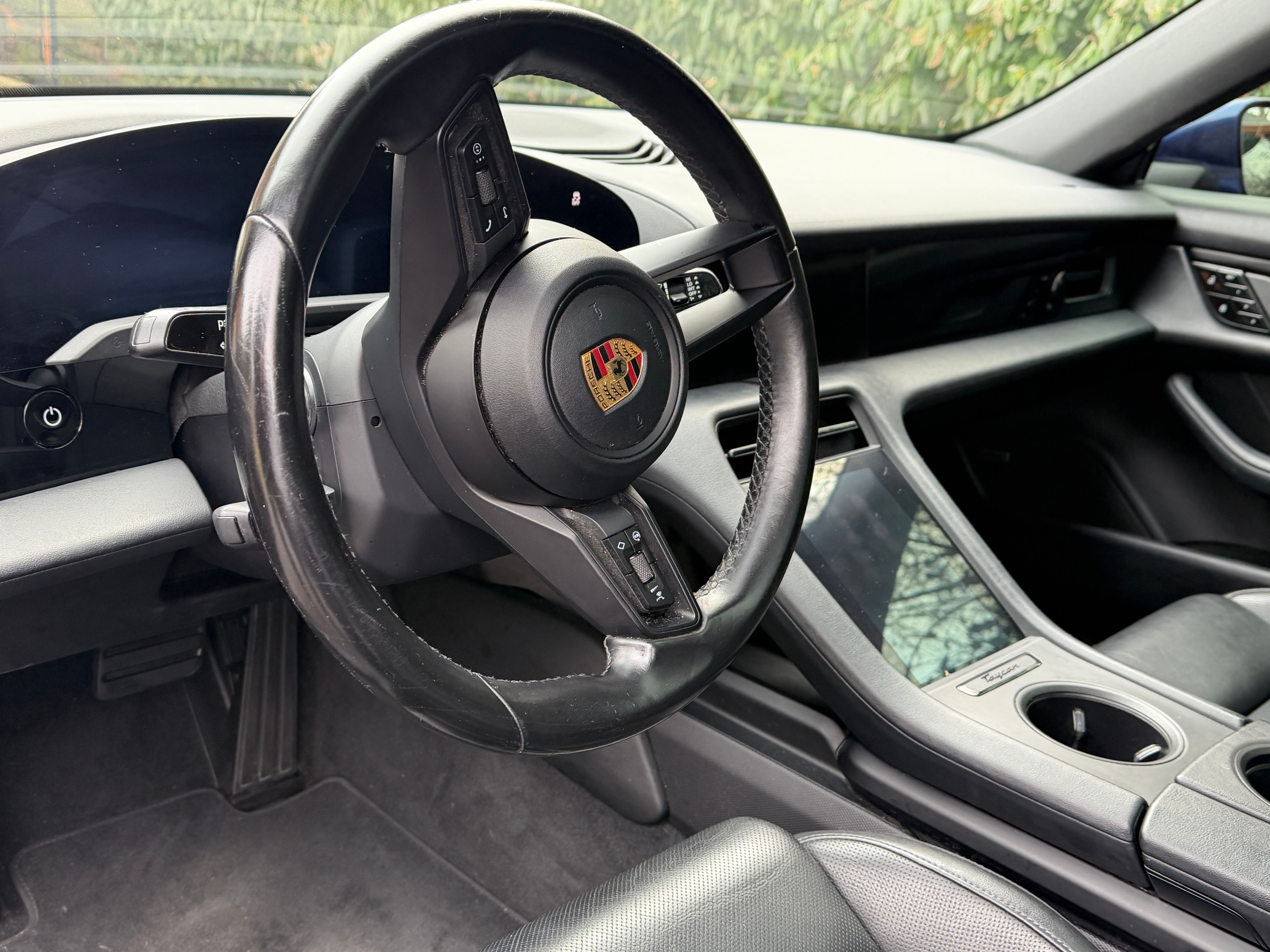 Used 2021 Porsche Taycan RWD image 16