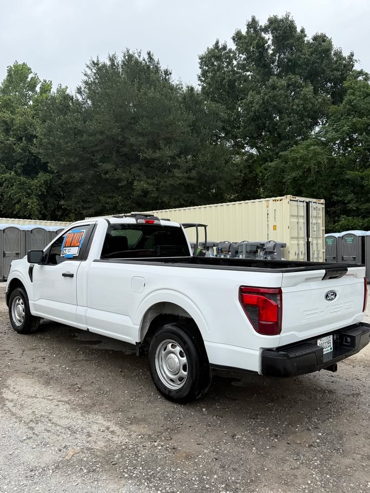 Used 2024 Ford F150 XL RWD image 2