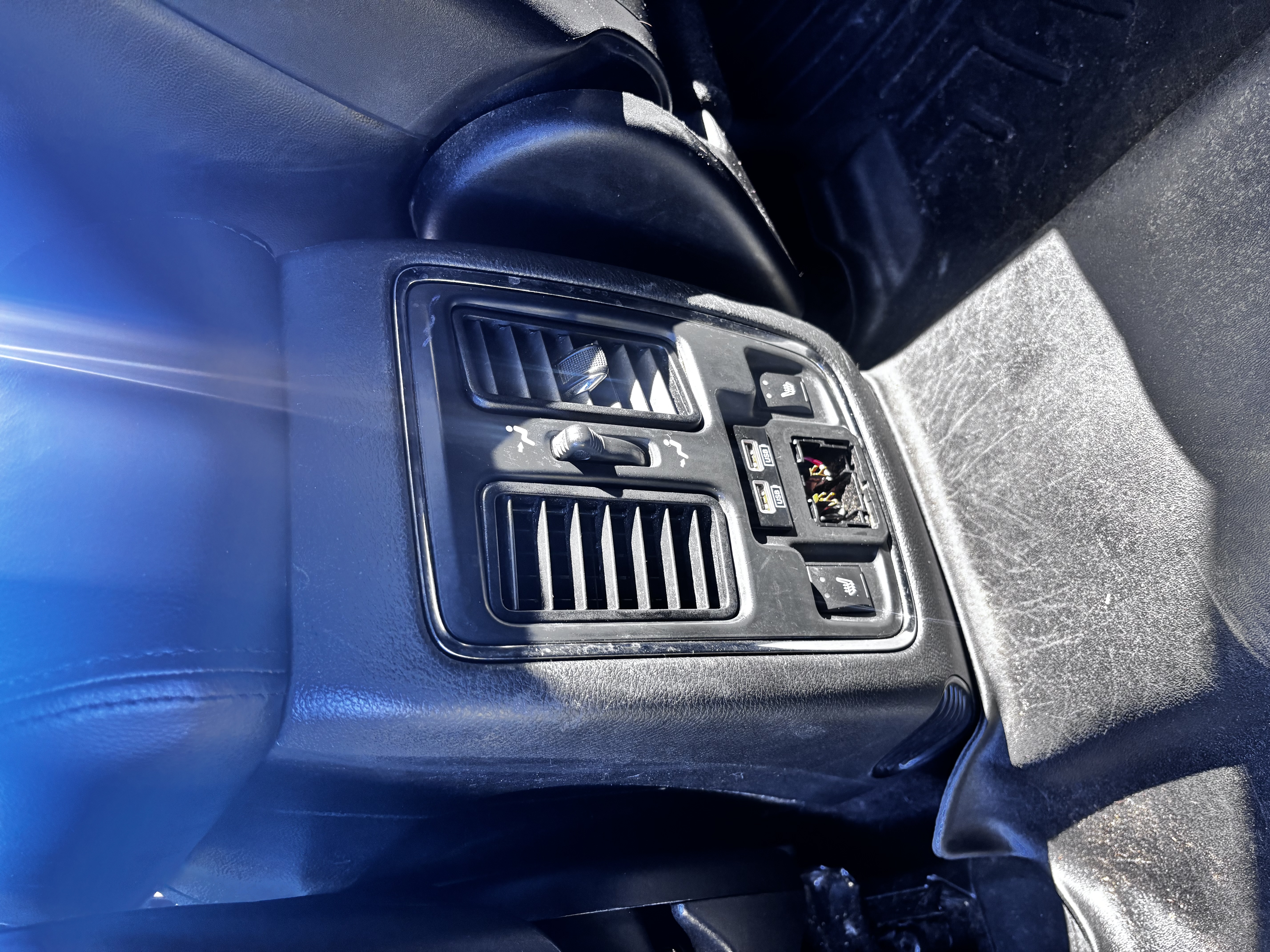 Used 2014 Jeep Grand Cherokee Limited AWD/4WD image 16