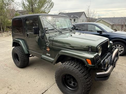 Used 1997 Jeep Wrangler Sahara AWD/4WD image 1