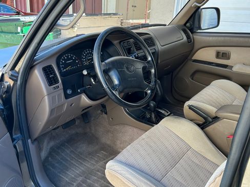Used 1998 Toyota 4Runner SR5 AWD/4WD image 11
