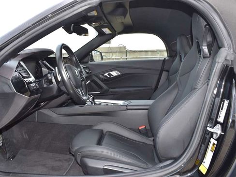 Used 2022 BMW Z4 sDrive30i w/ Driving Assistance Package RWD image 8