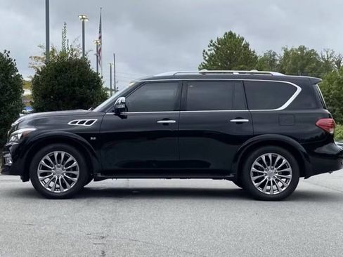 Used 2016 INFINITI QX80 4WD w/ Deluxe Technology Package image 2