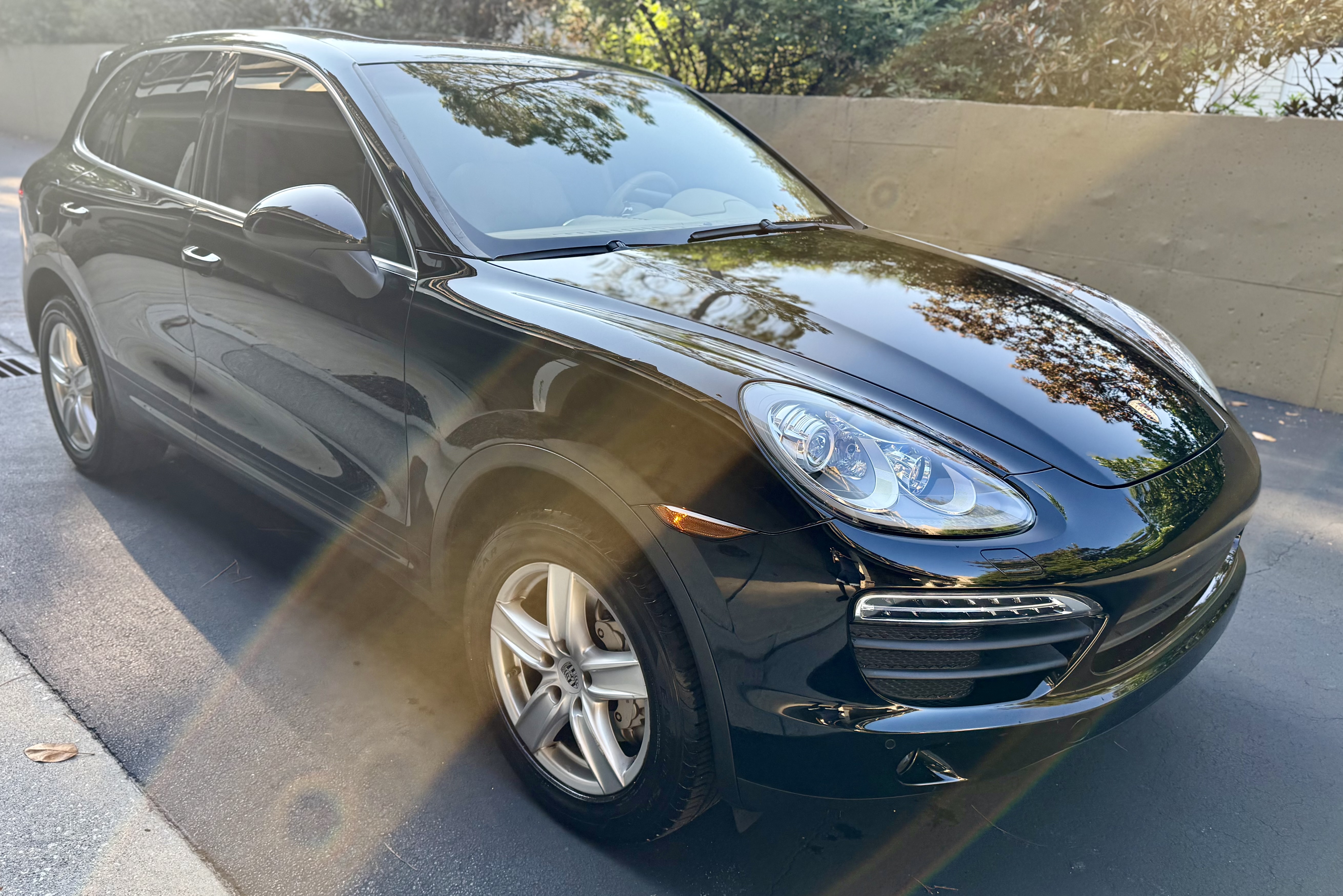 Used 2014 Porsche Cayenne S AWD/4WD image 5