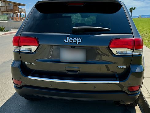 Used 2018 Jeep Grand Cherokee Limited image 9