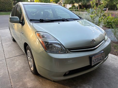 Used 2007 Toyota Prius FWD image 1